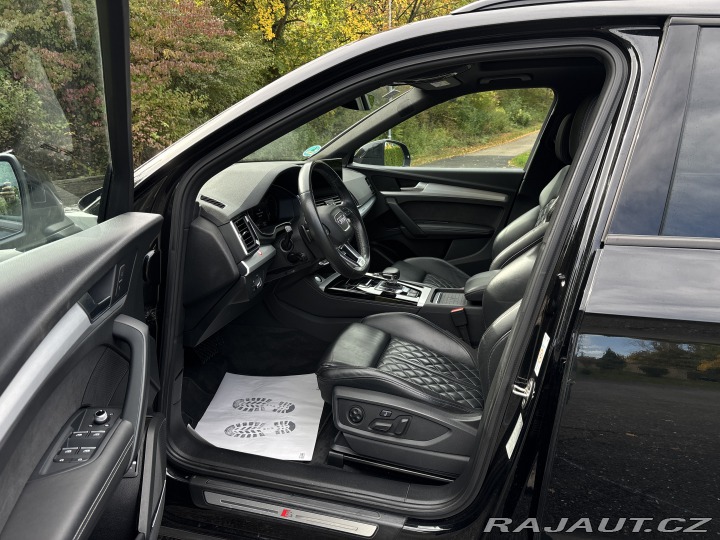 Audi Q5 50TFSI e S-Line panorama 2021