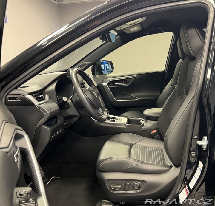 Toyota RAV4 2.5 Hybrid AT BLACK EDITI 2021