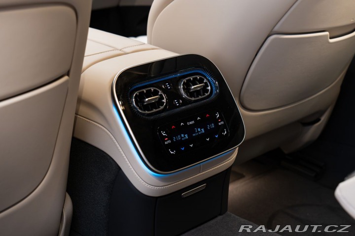 Mercedes-Benz S  2026