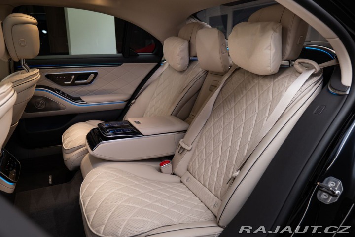 Mercedes-Benz S  2026
