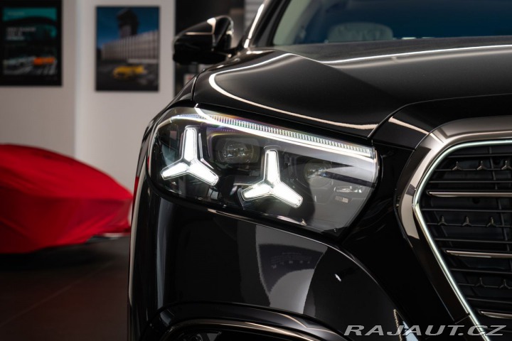 Mercedes-Benz S  2026