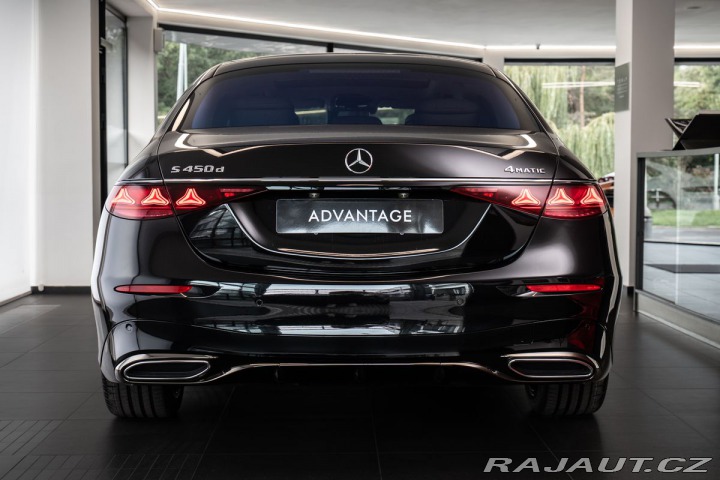 Mercedes-Benz S  2026