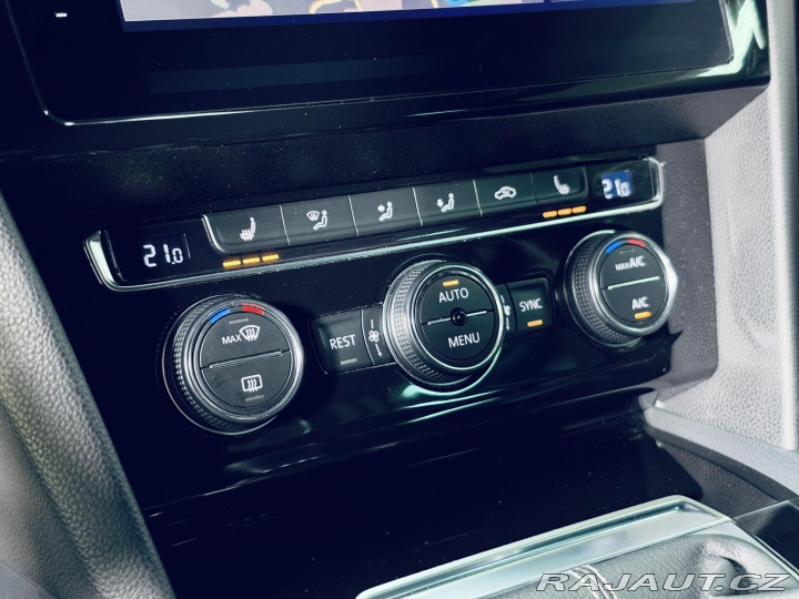 Volkswagen Passat 2.0TDI*R-LINE*CZ*LED*1.MA 2019