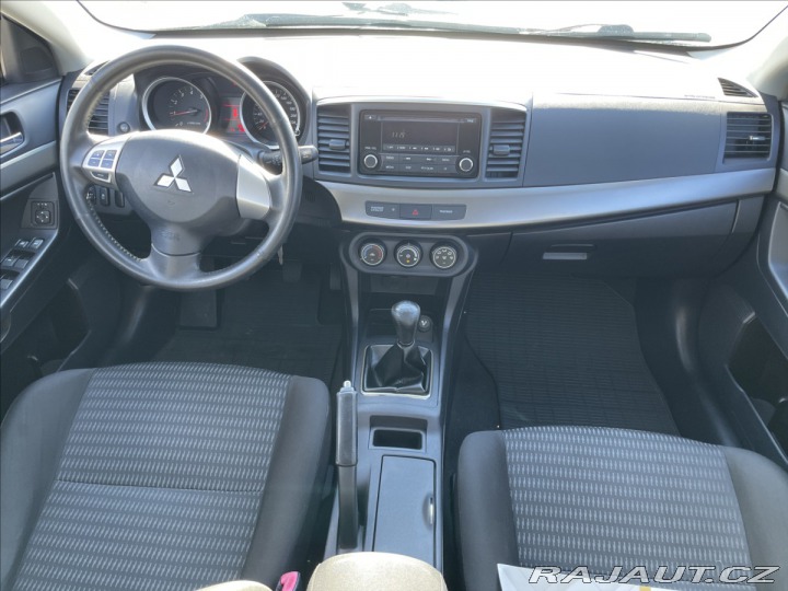 Mitsubishi Lancer 1,6 i 86kw Invite Klima T 2013