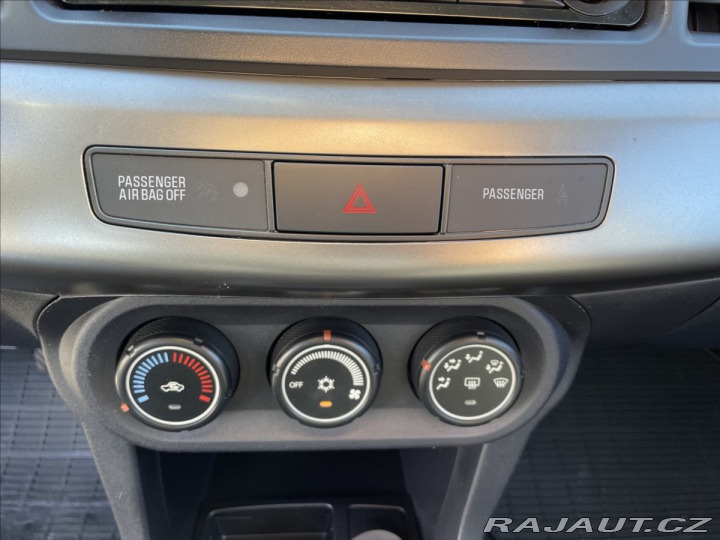 Mitsubishi Lancer 1,6 i 86kw Invite Klima T 2013