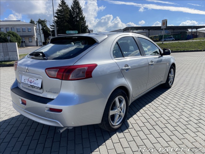 Mitsubishi Lancer 1,6 i 86kw Invite Klima T 2013