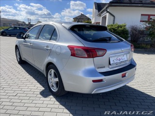Mitsubishi Lancer 1,6 i 86kw Invite Klima T 2013