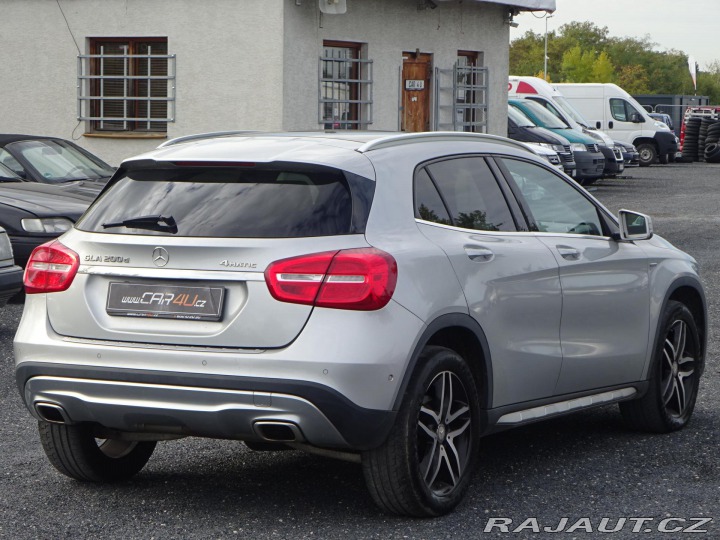 Mercedes-Benz GLA 200d 100kW 4MATIC PANORAM 2017