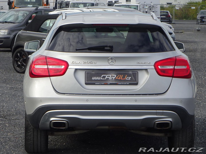 Mercedes-Benz GLA 200d 100kW 4MATIC PANORAM 2017
