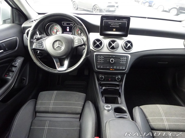 Mercedes-Benz GLA 200d 100kW 4MATIC PANORAM 2017