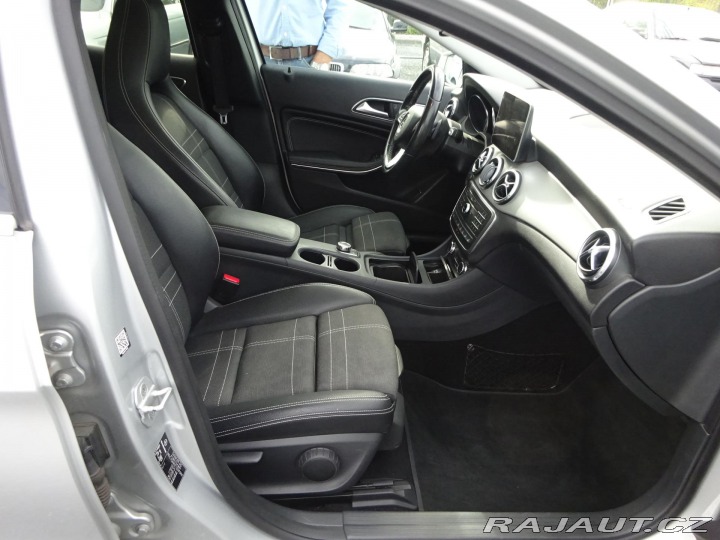 Mercedes-Benz GLA 200d 100kW 4MATIC PANORAM 2017