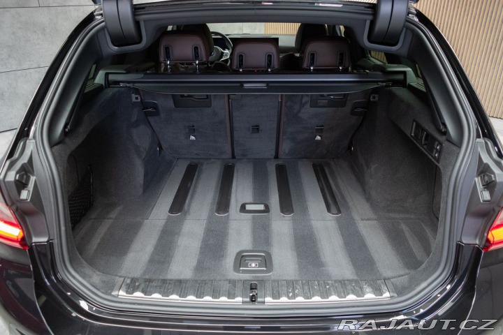 BMW 3 320d xDrive ///M*ZÁRUKA*Č 2025