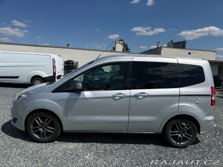 Ford Tourneo Courier 1.5 TDCi 70kW 5 míst 2016