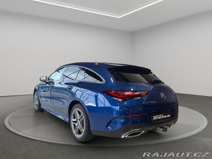 Mercedes-Benz CLA 250 e Shooting Brake AMG 2025