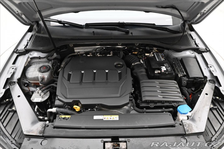 Volkswagen Passat 2,0 TDI 110 kW DSG Busine 2023