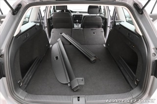 Volkswagen Passat 2,0 TDI 110 kW DSG Busine 2023