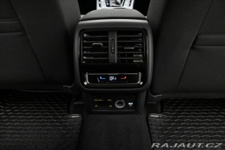Volkswagen Passat 2,0 TDI 110 kW DSG Busine 2023