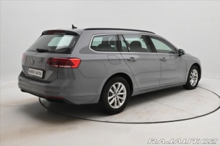 Volkswagen Passat 2,0 TDI 110 kW DSG Busine 2023