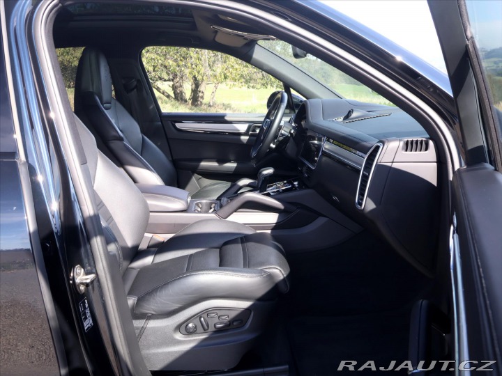 Porsche Cayenne 3,0 EHV 340kW Platinum DP 2022
