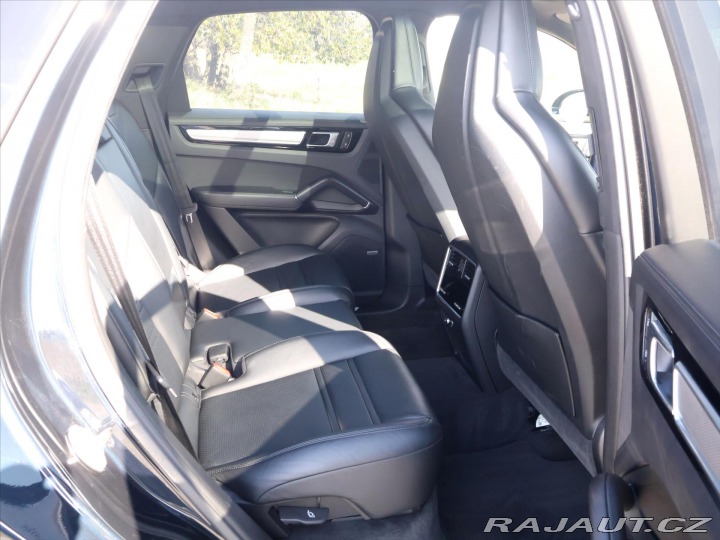 Porsche Cayenne 3,0 EHV 340kW Platinum DP 2022