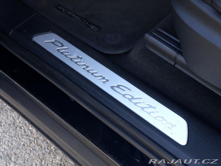 Porsche Cayenne 3,0 EHV 340kW Platinum DP 2022