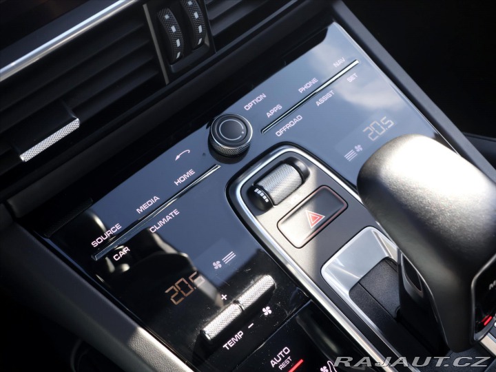 Porsche Cayenne 3,0 EHV 340kW Platinum DP 2022