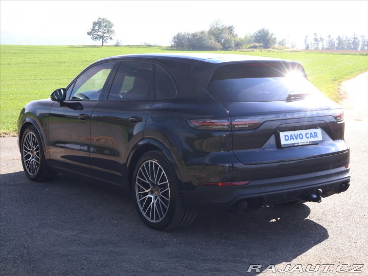 Porsche Cayenne 3,0 EHV 340kW Platinum DP 2022
