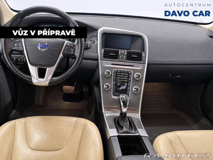 Volvo XC60 2,4 D4 140kW Summum 4x4 A 2015