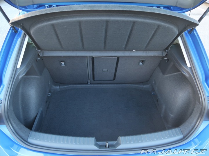 Seat Leon 1,5 eTSI DSG FR 2026