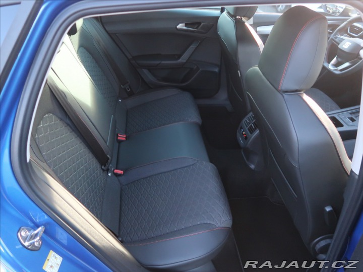 Seat Leon 1,5 eTSI DSG FR 2026