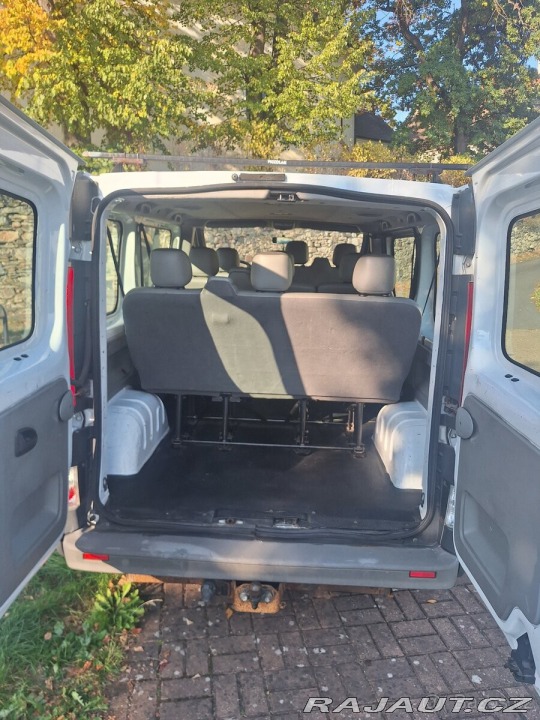 Opel Vivaro 2,0 CDTI 66 kW - 9 míst 2013