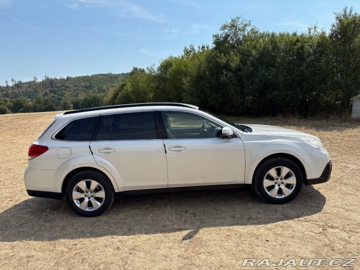 Subaru Outback 2,5 BENZIN, Active, CVT 2013