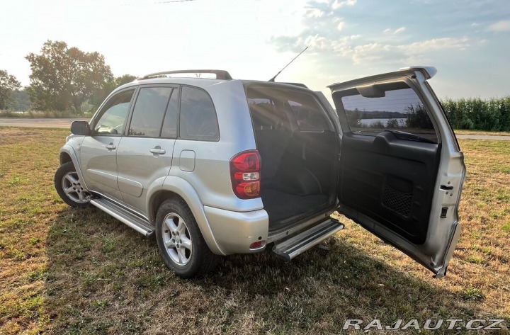 Toyota RAV4 2,0 D4D (2005) NOVÁ STK 2005