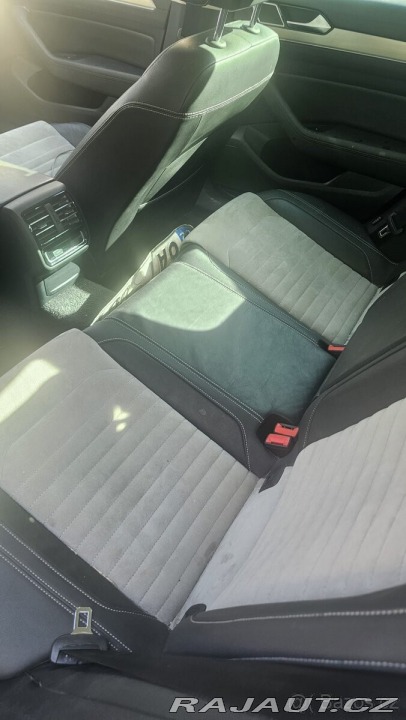 Volkswagen Passat 140 KW R-line packet 2017
