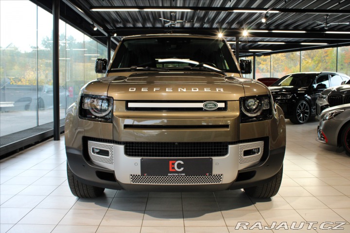 Land Rover Defender 110 D300 SE ACC/NezTop/36 2022
