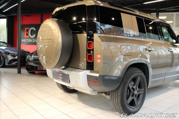 Land Rover Defender 110 D300 SE ACC/NezTop/36 2022