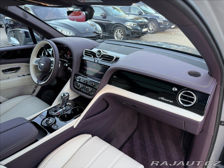 Bentley Bentayga Extended Wheelbase Azure 2024