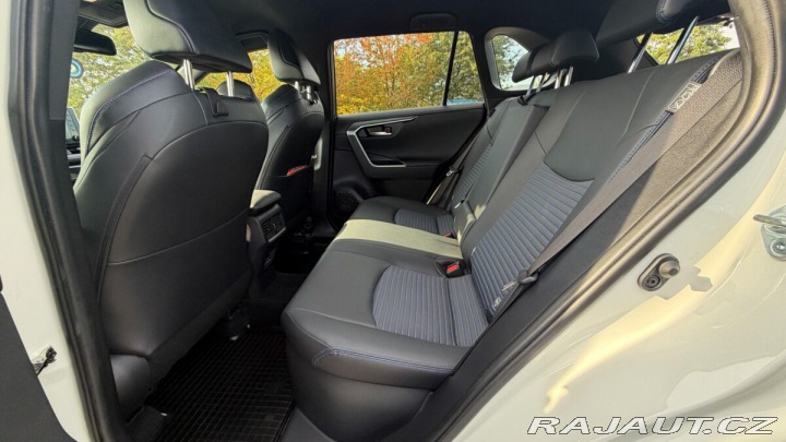 Toyota RAV4 AT SELECTION AWD 2022