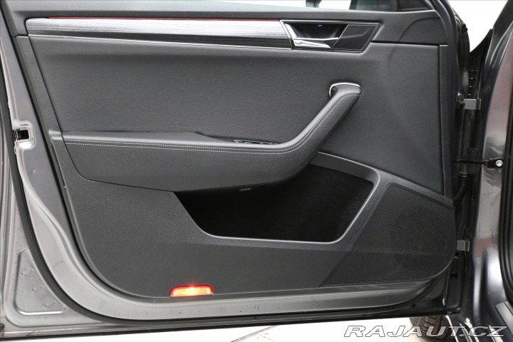 Škoda Superb 2,0 TDI 110 kW DSG Style 2022