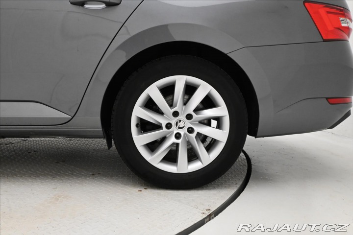 Škoda Superb 2,0 TDI 110 kW DSG Style 2022