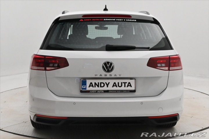 Volkswagen Passat 2,0 TDI 110 kW DSG Busine 2023