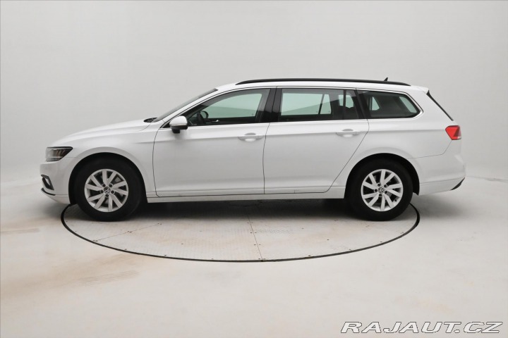 Volkswagen Passat 2,0 TDI 110 kW DSG Busine 2023
