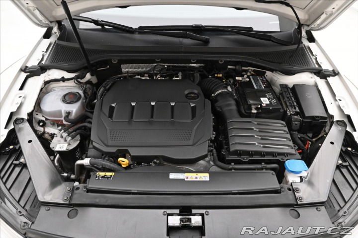 Volkswagen Passat 2,0 TDI 110 kW DSG Busine 2023