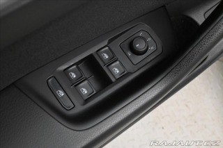 Volkswagen Passat 2,0 TDI 110 kW DSG Busine 2023