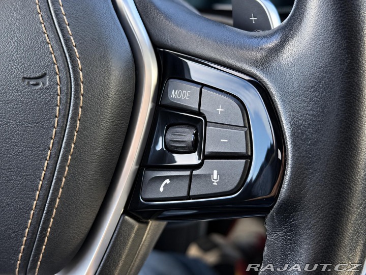 BMW 5 3,0 3.0 530d Park. Kamera 2019