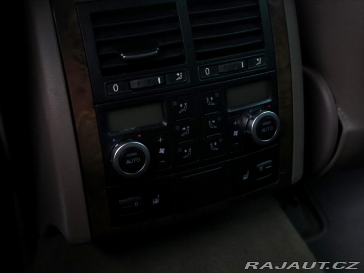 Volkswagen Touareg 3,0 TDI V6 176kW Tiptroni 2008