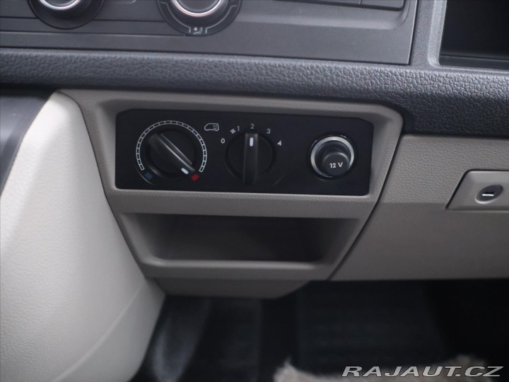 Volkswagen Transporter 2,0 TDI 75kW 6-Míst CZ DP 2017