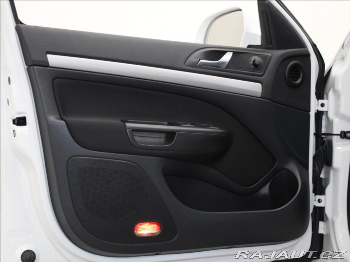 Škoda Octavia 1,6 TDi DSG Elegance 159t 2012