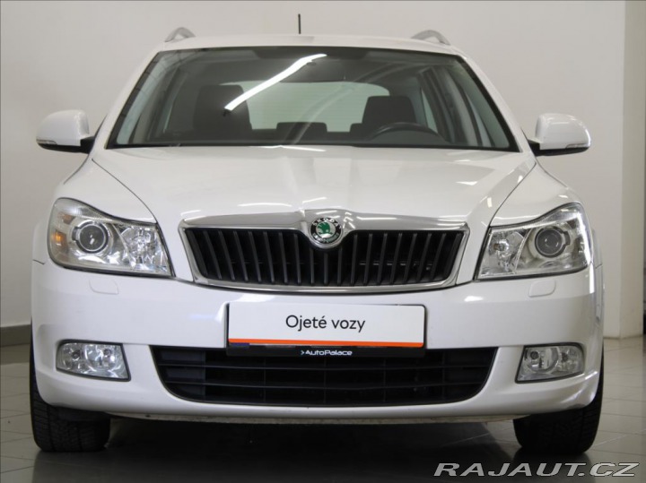 Škoda Octavia 1,6 TDi DSG Elegance 159t 2012