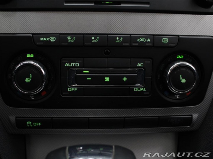 Škoda Octavia 1,6 TDi DSG Elegance 159t 2012